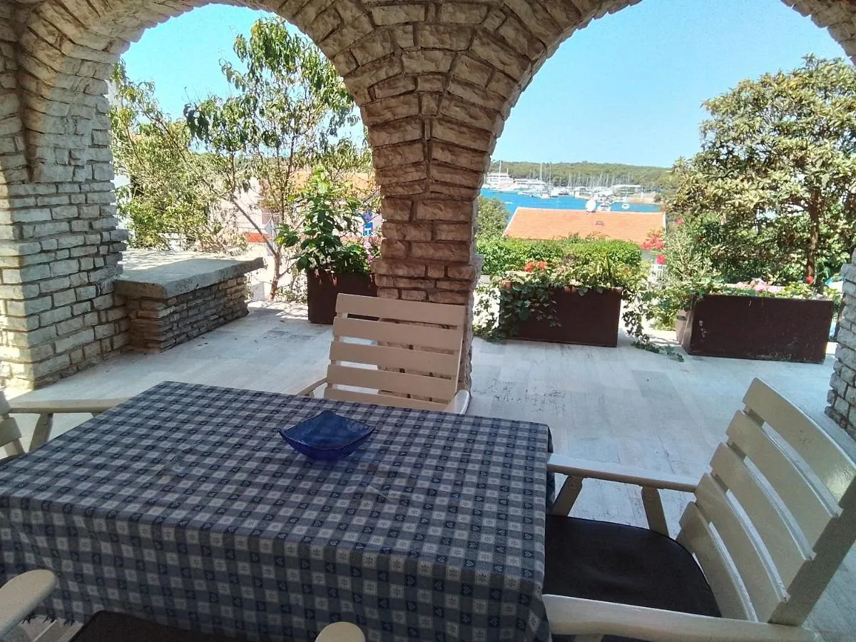 Apt By The Sea 1 Pula Apartment