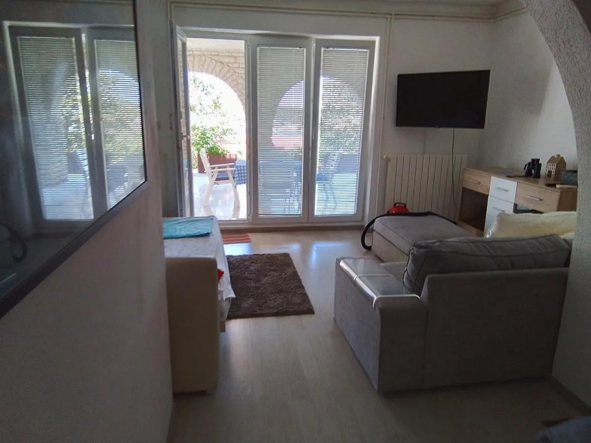 Apt By The Sea 1 Pula Croatia